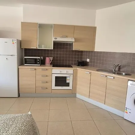 Village Spacious B202 * Pyla